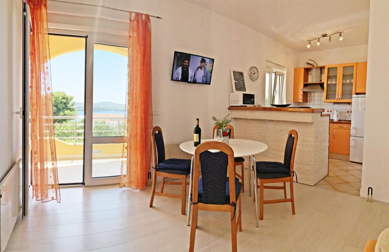 Apartments Villa Ra Zaboric Εξωτερικό φωτογραφία