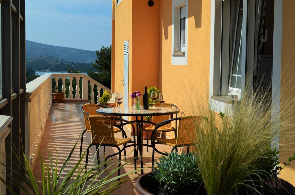 Apartments Villa Ra Zaboric Εξωτερικό φωτογραφία