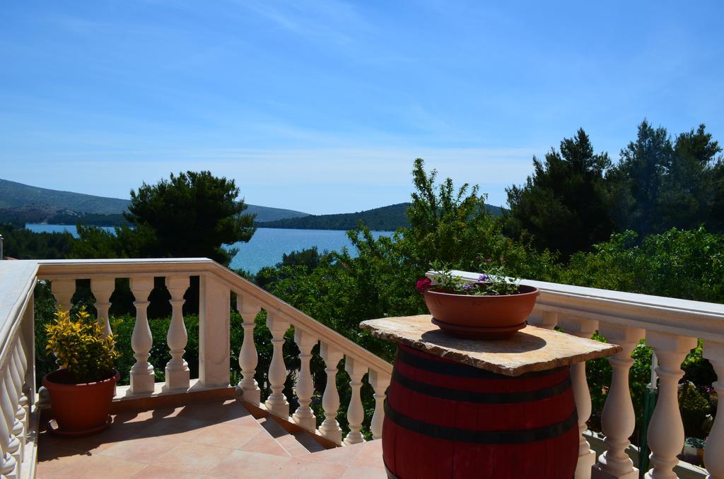 Apartments Villa Ra Zaboric Εξωτερικό φωτογραφία